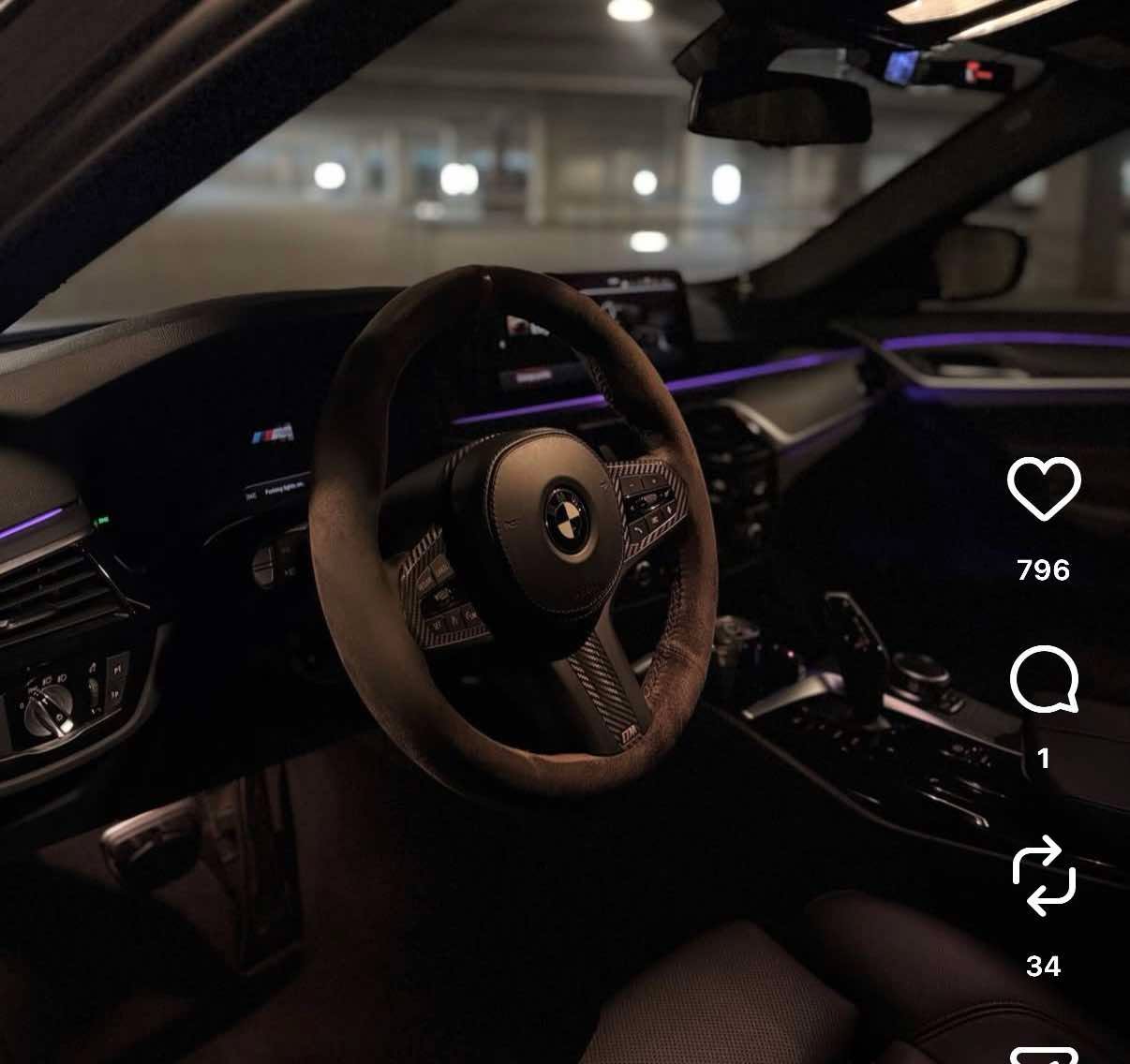 Deposit 100$, total price 700$, free shipping.BMW g30 m550i requirement:full alcantera, carbon fiber trim,with button and carbon paddle shifter, with heated and vibration,m1/m2 button, black center strip, tri color stitching, round oem shape,